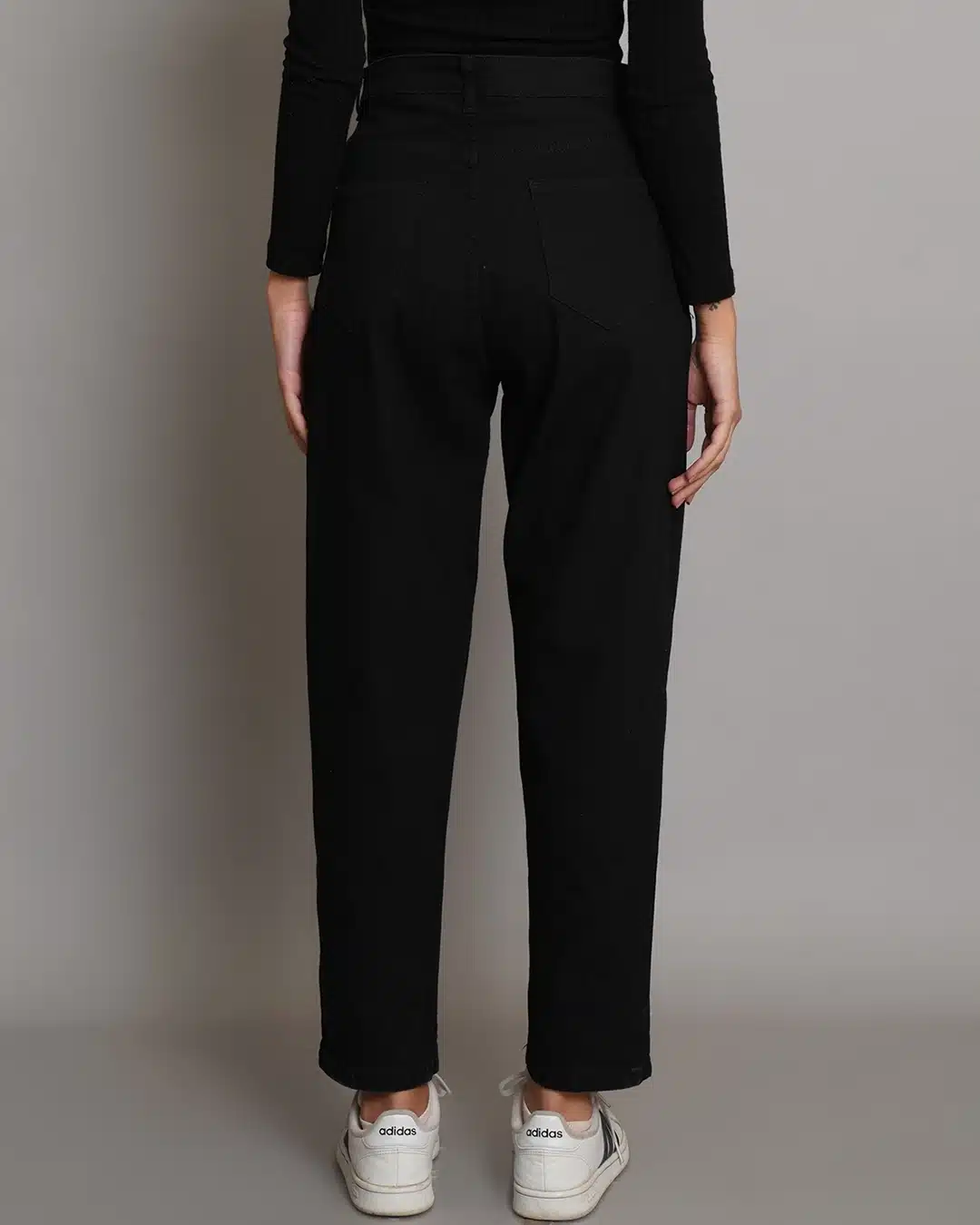 women-s-black-jeans-594462-1685016168-4