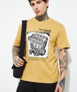 Bright Yellow T-Shirt with Graphic Print Men’s Fit