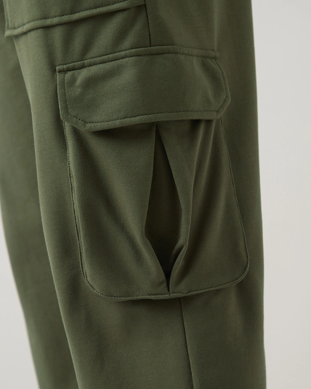 men-s-winter-moss-green-oversized-cargo-joggers-646425-1749200299-8